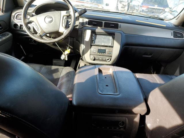 Photo 8 from auction – 2010 CHEVROLET AVALANCHE with VIN 3GNVKFE06AG256532