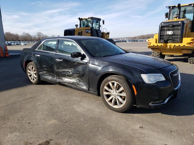 Photo 4 from auction – 2015 CHRYSLER 300C with VIN 2C3CCAKG6FH808513