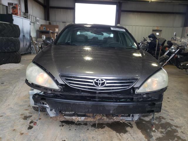 Photo 5 from auction – 2005 TOYOTA CAMRY LE with VIN 4T1BF30K35U598753