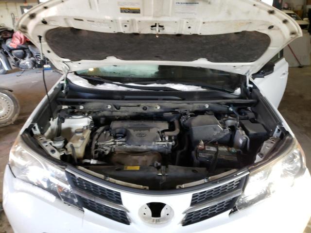 Photo 11 from auction – 2013 TOYOTA RAV4 LE with VIN JTMBFREV8D5027696