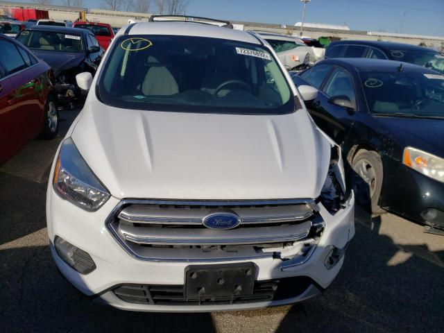 Photo 5 from auction – 2017 FORD ESCAPE SE with VIN 1FMCU9GD0HUB90266