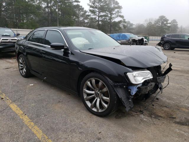 Photo 4 from auction – 2016 CHRYSLER 300 LIMITE with VIN 2C3CCAAG8GH274014