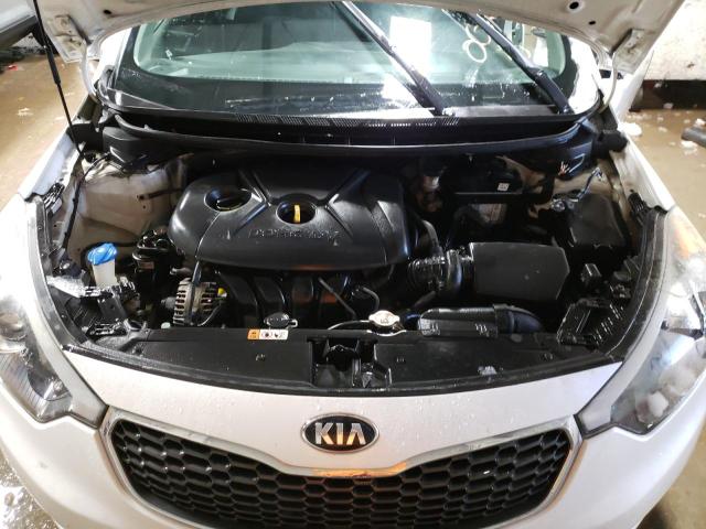 Photo 11 from auction – 2016 KIA FORTE LX with VIN KNAFX4A65G5455825