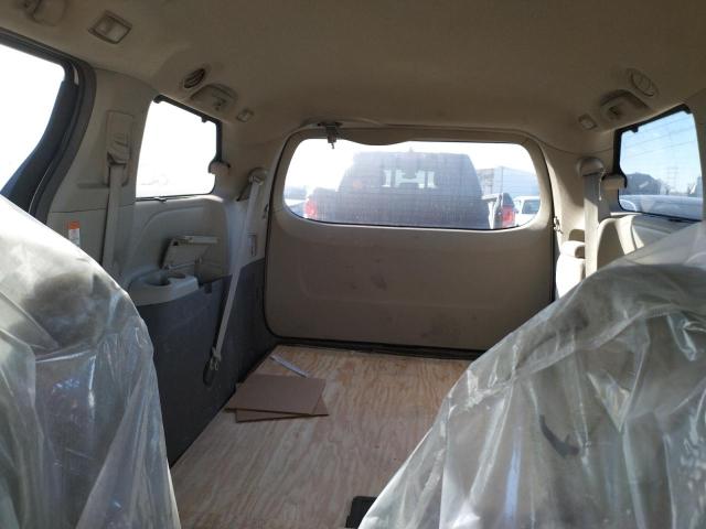 Photo 10 from auction – 2017 TOYOTA SIENNA LE with VIN 5TDKZ3DC3HS803964
