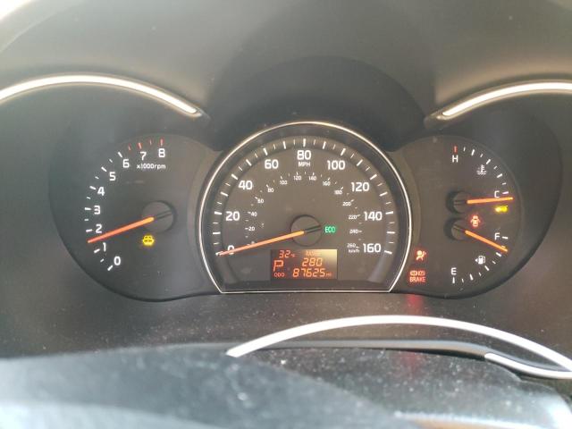 Photo 9 from auction – 2015 KIA SORENTO LX with VIN 5XYKTCA69FG606985