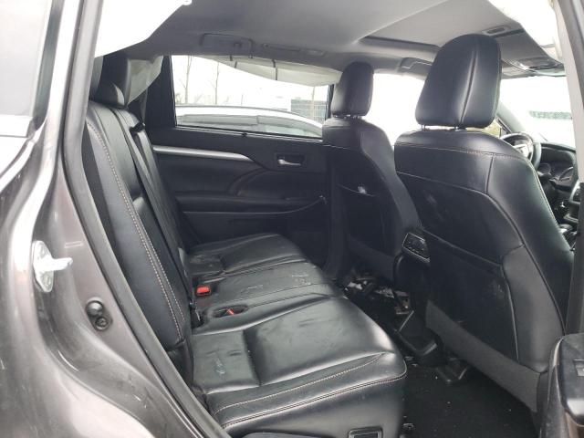 Photo 11 from auction – 2017 TOYOTA HIGHLANDER with VIN 5TDJZRFH7HS516621