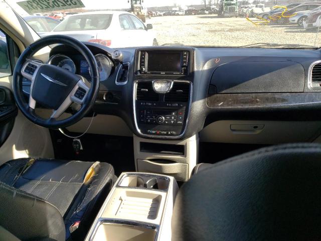 Photo 8 from auction – 2015 CHRYSLER TOWN & COU with VIN 2C4RC1CG8FR646074