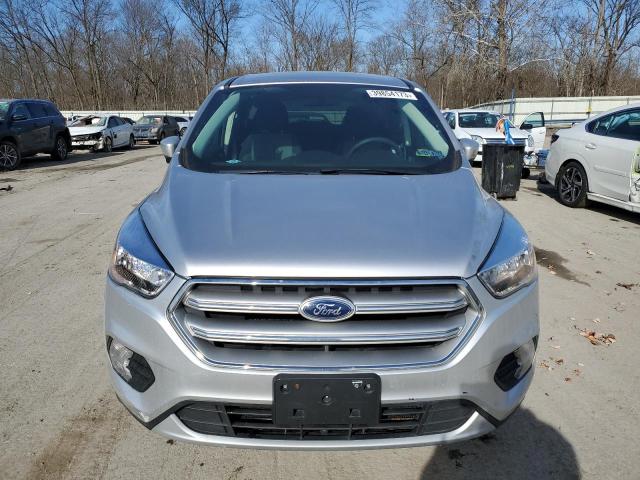 Photo 5 from auction – 2017 FORD ESCAPE SE with VIN 1FMCU9GD2HUD50180