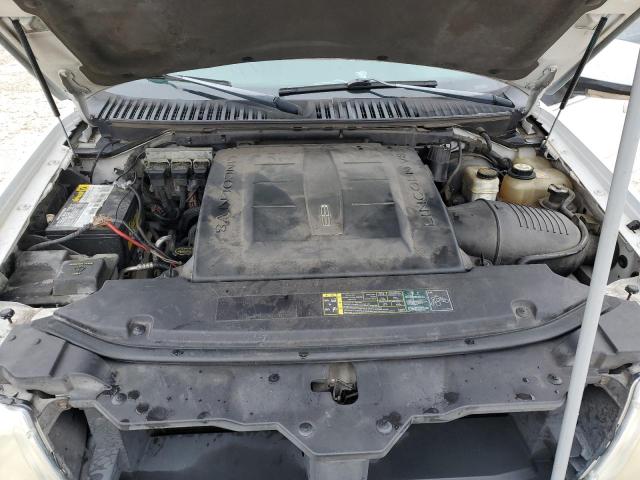 Photo 12 from auction – 2005 LINCOLN NAVIGATOR with VIN 5LMFU27565LJ24994