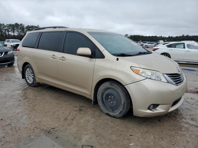 Photo 4 from auction – 2012 TOYOTA SIENNA XLE with VIN 5TDYK3DC6CS257278