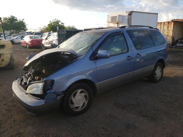 TOYOTA SIENNA LE 2002 with VIN 4T3ZF13C52U453594 - Photo from auction