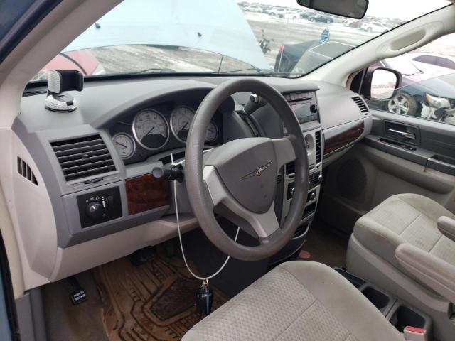 Photo 8 from auction – 2010 CHRYSLER TOWN & COU with VIN 2A4RR2D10AR391289