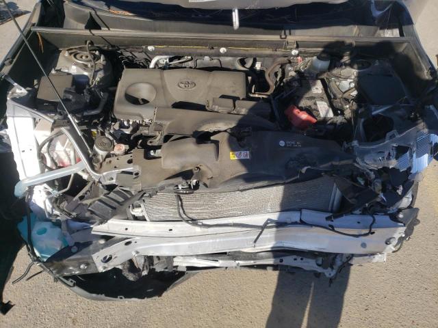 Photo 11 from auction – 2020 TOYOTA RAV4 LE with VIN JTMG1RFV5LD065233