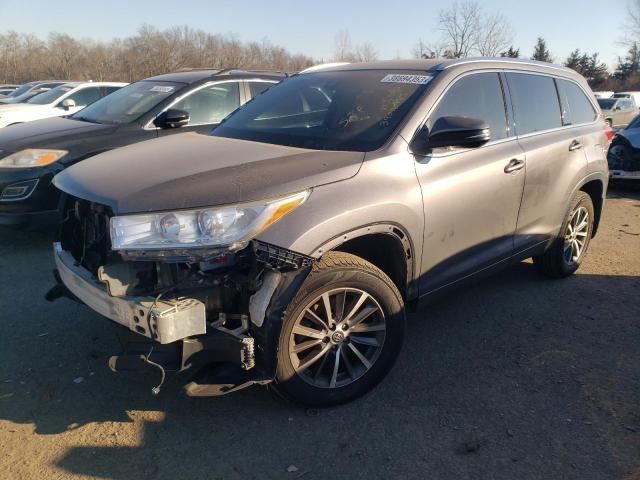 TOYOTA HIGHLANDER 2017 with VIN 5TDJZRFH1HS436344 - Photo from auction