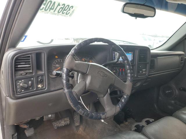 Photo 8 from auction – 2003 CHEVROLET SILVERADO with VIN 1GCGC24UX3Z280802