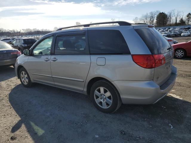 Photo 2 from auction – 2010 TOYOTA SIENNA CE with VIN 5TDKK4CC3AS334621