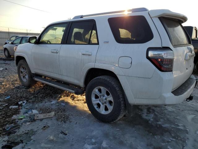 Photo 2 from auction – 2015 TOYOTA 4RUNNER SR with VIN JTEBU5JR1F5227549