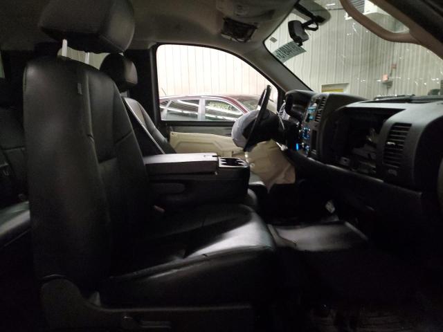 Photo 7 from auction – 2011 CHEVROLET SILVERADO with VIN 1GCRKSE3XBZ390698