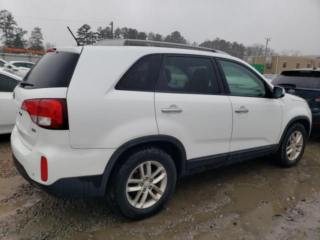 Photo 3 from auction – 2015 KIA SORENTO LX with VIN 5XYKT3A63FG583655