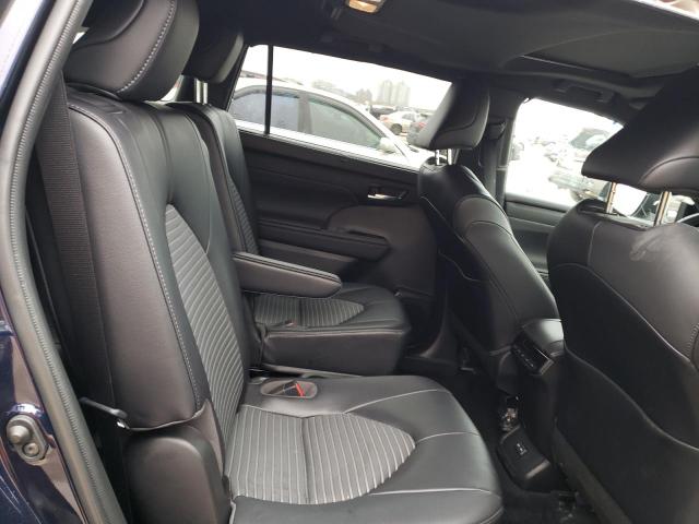 Photo 11 from auction – 2022 TOYOTA HIGHLANDER with VIN 5TDLZRAH2NS098772