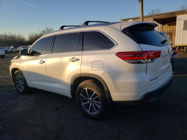 Photo 2 from auction – 2017 TOYOTA HIGHLANDER with VIN 5TDJZRFH9HS483573