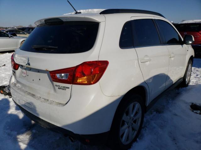 Photo 3 from auction – 2015 MITSUBISHI OUTLANDER with VIN 4A4AR4AUXFE042635