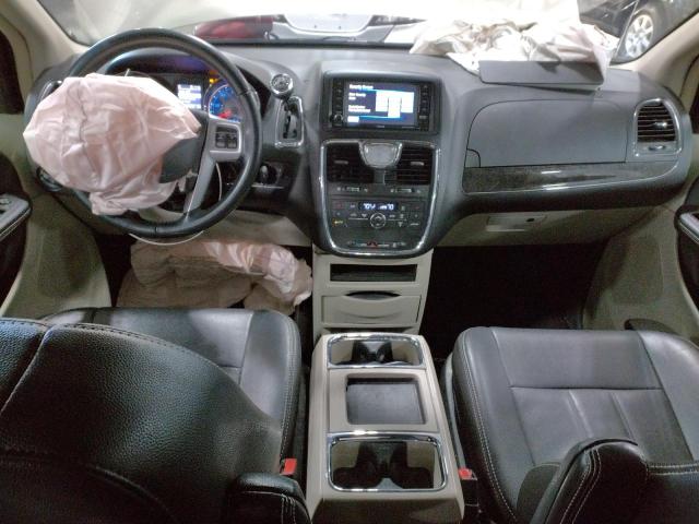 Photo 8 from auction – 2015 CHRYSLER TOWN & COU with VIN 2C4RC1BG0FR594361