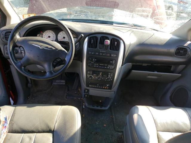 Photo 8 from auction – 2005 CHRYSLER TOWN & COU with VIN 2C4GP54L35R425334