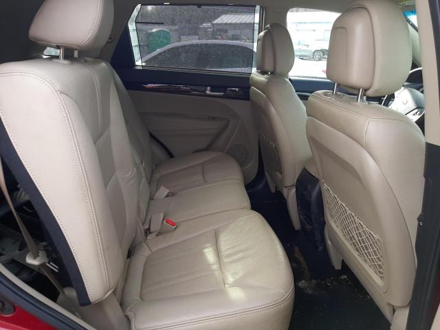 Photo 11 from auction – 2015 KIA SORENTO LX with VIN 5XYKTCA66FG624974