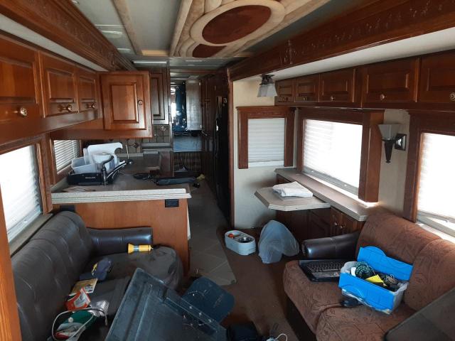 Photo 6 from auction – 2005 MONA MOTORHOME with VIN 1RF13561251035111