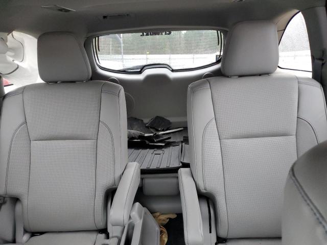 Photo 10 from auction – 2018 TOYOTA HIGHLANDER with VIN 5TDYZRFH0JS288952