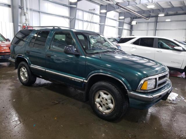 Photo 4 from auction – 1997 CHEVROLET BLAZER with VIN 1GNDT13W8V2126303