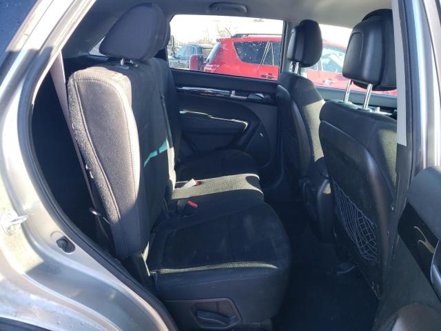 Photo 11 from auction – 2015 KIA SORENTO LX with VIN 5XYKTDA72FG653385