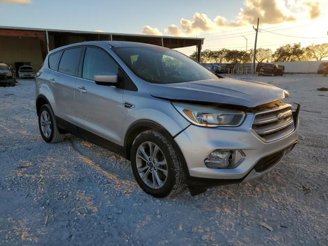 Photo 4 from auction – 2017 FORD ESCAPE SE with VIN 1FMCU0G90HUB67397
