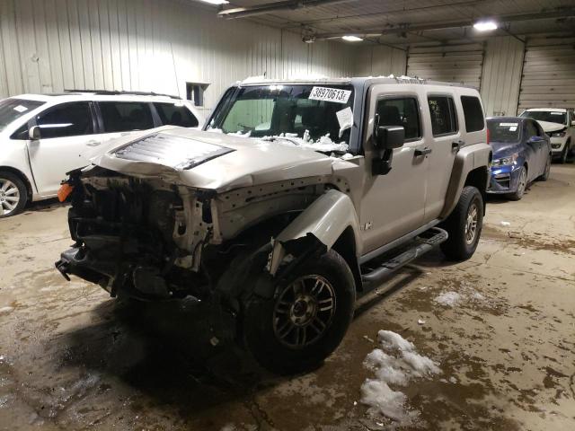 HUMMER H3 2006 with VIN 5GTDN136368119821 - Photo from auction