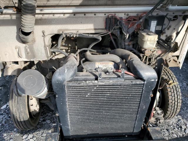 Photo 12 from auction – 2002 FREIGHTLINER CHASSIS M with VIN 4UZAANBW92CJ10347