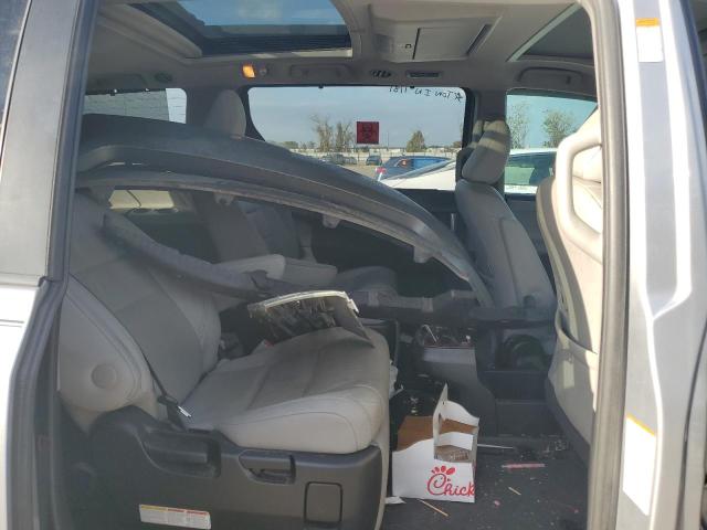 Photo 11 from auction – 2016 TOYOTA SIENNA XLE with VIN 5TDYK3DC7GS698665