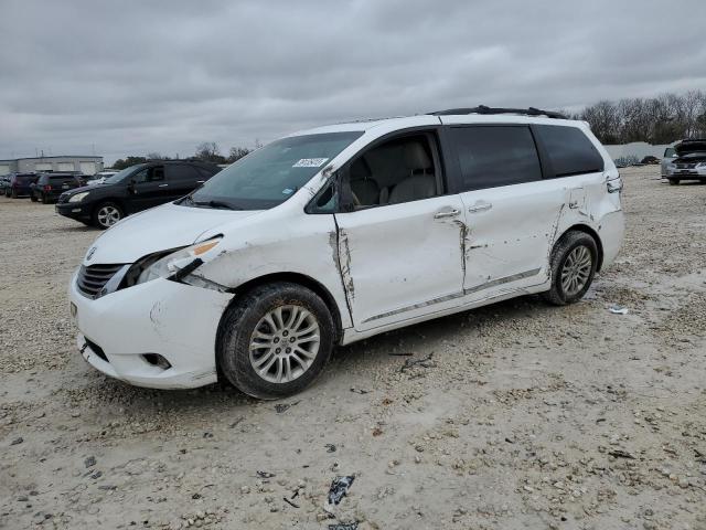 Photo 1 from auction – 2013 TOYOTA SIENNA XLE with VIN 5TDYK3DC0DS294294