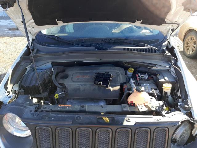Photo 12 from auction – 2016 JEEP RENEGADE L with VIN ZACCJBBT7GPD17520