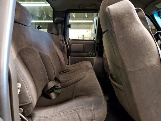 Photo 10 from auction – 2001 CHEVROLET SILVERADO with VIN 1GCEC19TX1Z174803