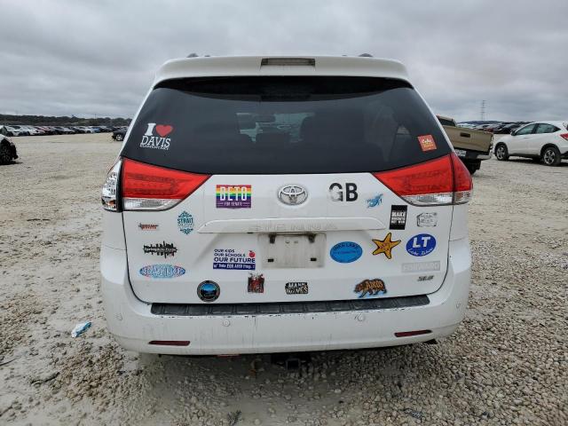 Photo 6 from auction – 2013 TOYOTA SIENNA XLE with VIN 5TDYK3DC0DS294294