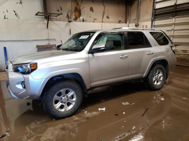TOYOTA 4RUNNER SR 2018 with VIN JTEBU5JR2J5515797 - Photo from auction