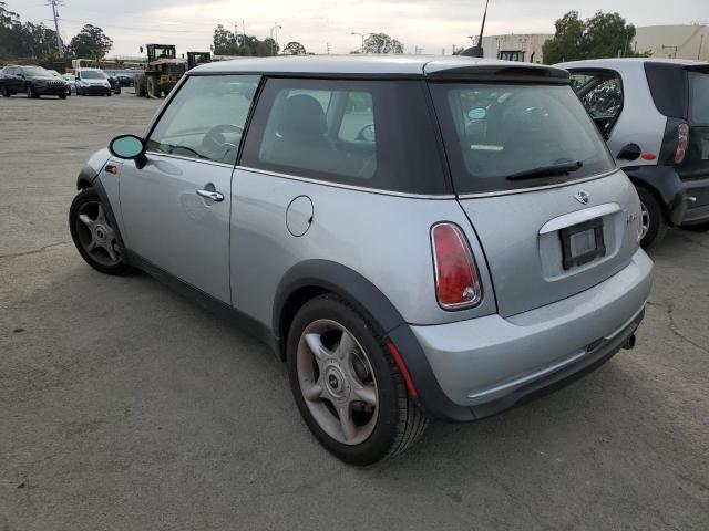 Photo 2 from auction – 2005 MINI COOPER with VIN WMWRC335X5TK62845