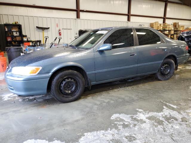TOYOTA CAMRY CE 2000 with VIN 4T1BG22K4YU976183 - Photo from auction