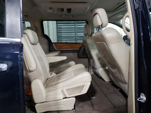 Photo 11 from auction – 2010 CHRYSLER TOWN & COU with VIN 2A4RR7DX4AR494457
