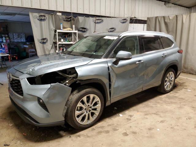 TOYOTA HIGHLANDER 2022 with VIN 5TDYARAHXNS015246 - Photo from auction