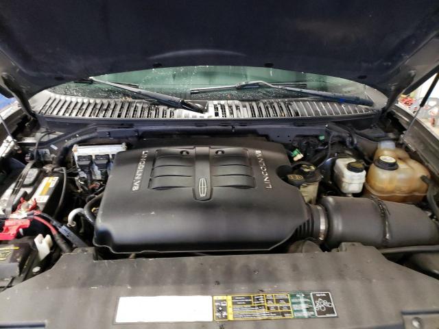 Photo 12 from auction – 2003 LINCOLN NAVIGATOR with VIN 5LMFU28R73LJ46694