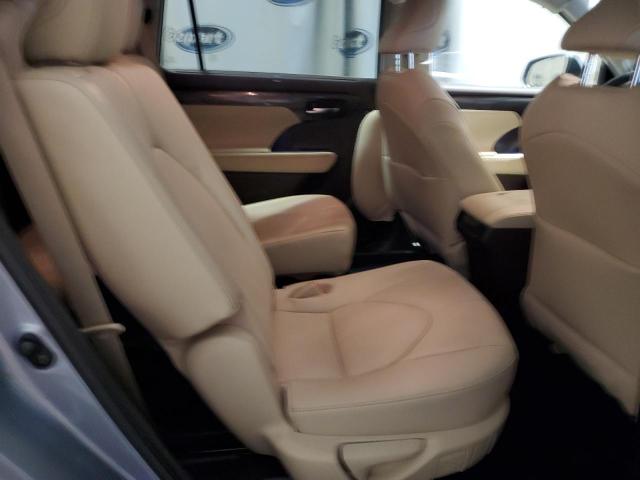 Photo 11 from auction – 2022 TOYOTA HIGHLANDER with VIN 5TDYARAHXNS015246