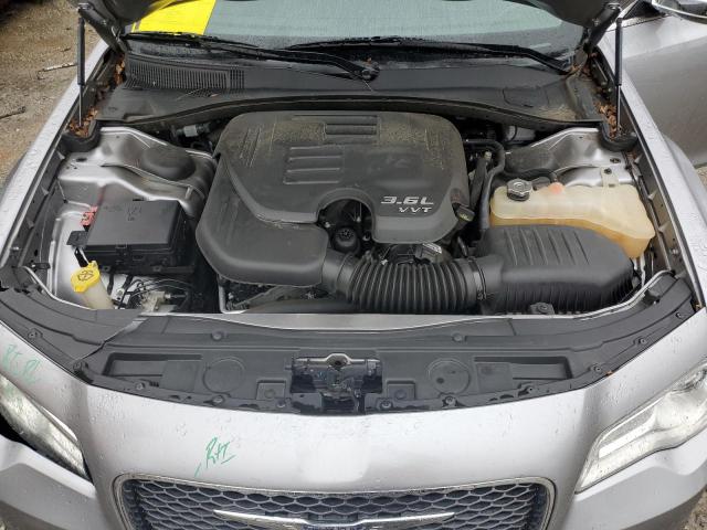Photo 11 from auction – 2016 CHRYSLER 300C with VIN 2C3CCAEG9GH219839