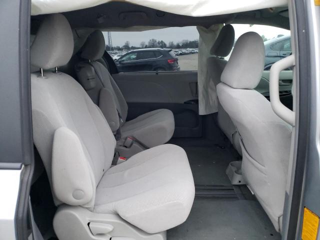 Photo 11 from auction – 2011 TOYOTA SIENNA LE with VIN 5TDKK3DC4BS103785